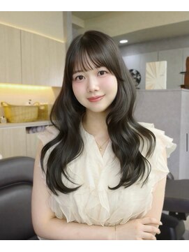シーテ(Ciete) 柔らかく艶めく、大人の透明感ロング