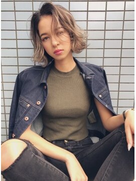 ジーナ(XENA) オータムボブ