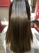 ジュリアンマーラ(Julien Mara) 毛先ブリーチ毛に縮毛矯正/ロングヘア/ストレートパーマ/ツヤ髪