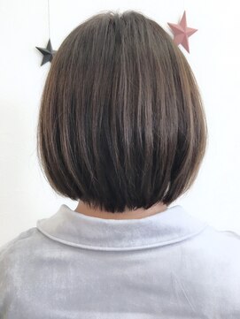 ビビット アン 東大宮東口店(vivid un) チャコールグレー×アッシュ