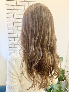 ジルチ ヘアー(Zilch hair) 透明感たっぷりのハイライトカラー