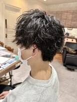 ヴァネッサ VANESSA ツイストスパイラルパーマメンズマッシュ刈り上げなし