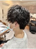 ツイストスパイラルパーマメンズマッシュ刈り上げなし