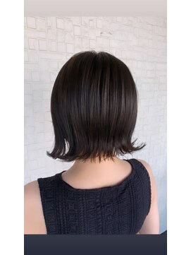 テラスヘアヴィラ 新潟駅南(TERRACEhairVilla) 【艶髪】クールアッシュボブ