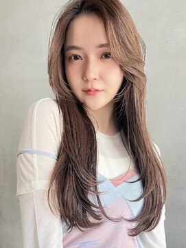 アルテ(ARTE) 【ARTE表参道/青山】顔まわりレイヤーロング×透明感カラー