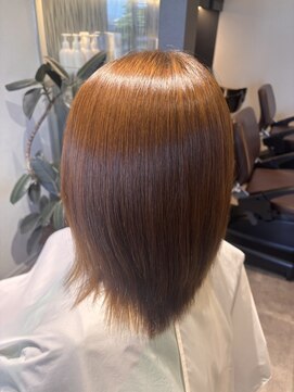 ブル(b.u.l.l.) ☆美髪矯正☆