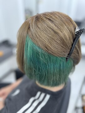 リルフェアリー 磐田店(Li’lFairy) 派手派手インナーカラー