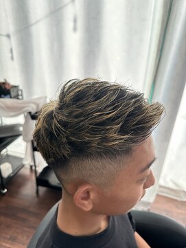 イブヘアー(eve. Hair) 短髪×メッシュ