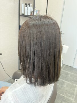 バセット バイ アルター 鎌取店(basset by aL-ter) カーキグレージュ