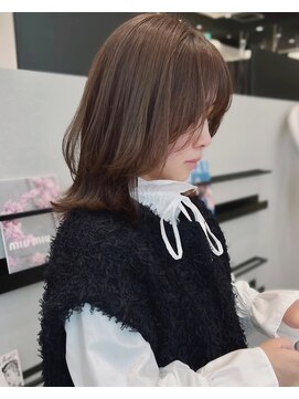 ケーツー あべのキューズモ-ル店(K-two) ミディアムヘア*ミディアムレイヤーカット*ベージュ*顔周り