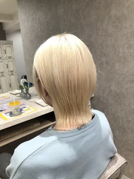 リアイス(Re:ICE) 抜きっぱなしショートブロンド