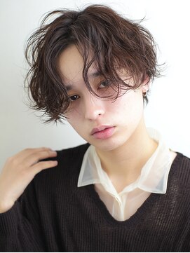 ハロオム(Halo homme) 今どき!センターパートウェーブ|メンズミディアム