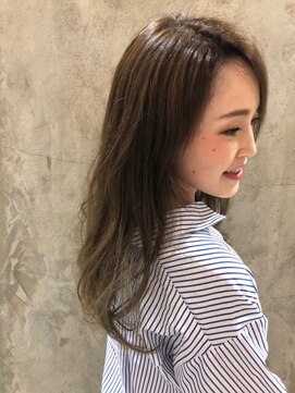 プランタンアヴェダ(printemps AVEDA) 透け感たっぷりグラデーション
