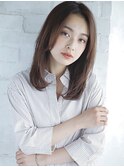 Belle BIANCA センターパートストレートヘア by.高橋