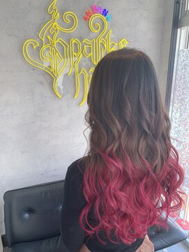 スパークスヘア(Sparks hair) 毛先だけピンクカラー