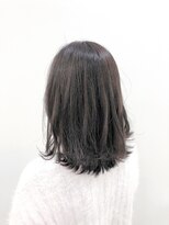 クオーター(QUARTER)&nbsp;暗髪透明感グレージュハイライト