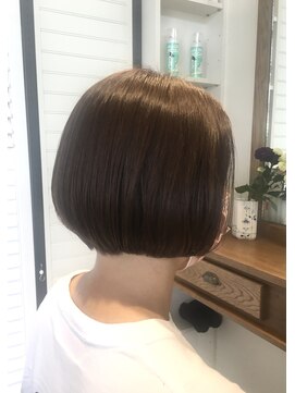 マリーチリタ(marichi Rita) グラデーションミニボブ