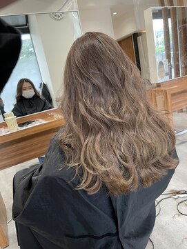 リー 京都西院(Lee) Lee京都西院店長 ハイライトベージュ