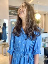 ワール(whirl.)&nbsp;無造作ナチュラルロング☆20代30代40代大人かわいい髪質改善