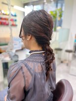 ジラ ヘアアンドメイク(girra HAIR&MAKE)&nbsp;編み下ろし