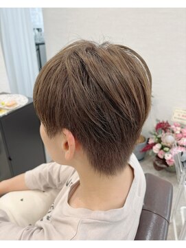 サロンドウイ(salon de OUI) 短めショート