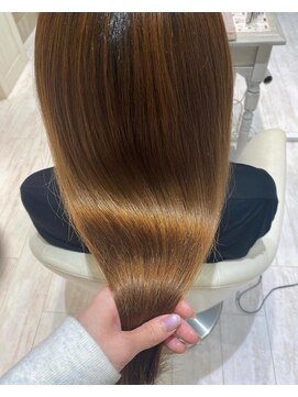 アイビー(Ivy) オージュアトリートメント★枝毛カット