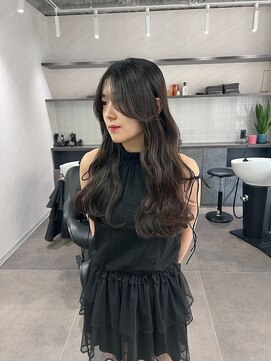 トーン(tone) 韓国風ナチュラルレイヤー×大人ブラウン×ウェーブヘア