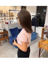 O&nbsp;透明感ベージュカラー×透け感ナチュラルストレートミディ