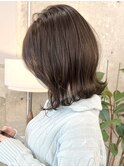 栄ベージュフェミニンミディアムヘア