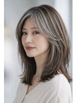 トリッカ 代官山(tricca)&nbsp;ミディアムレイヤー  白髪ぼかしハイライト