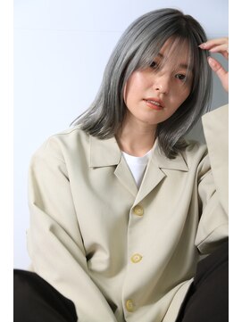 ヌークバイラヴェスト 四日市(neuk by lovest) 【neuk服部】髪質改善ミディアムシースルーバングシルバー