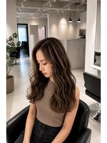 シエラ 堀江(CIERA.)&nbsp;ウルフボブシルバーアッシュくびれボブフェイスフレーミング