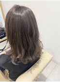 透け感たっぷりグレージュカラー♪
