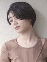 コクーン(Cocoon) ロングバングの骨格美人ショート