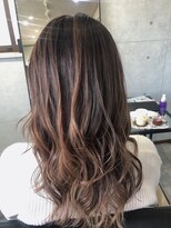 レーヴ(REVE) スモーキーバレイヤージュ_セミウェットウェーブ