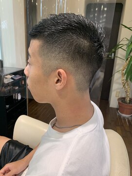 クマ(kuma.) 刈り上げスタイル