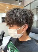 ツイストパーマ無造作パーマメンズマッシュ刈り上げツーブロック