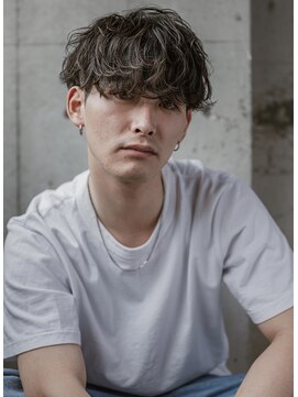 サップ 茨木店(Sup) 刈り上げマッシュ×ツイストスパイラルパーマ