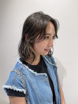 アローム(alom) ベージュインナー×デジタルパーマ