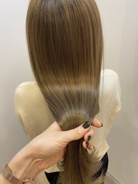 マイン(MINe) 艶髪 ストレートロング 髪質改善 トリートメント 韓国風