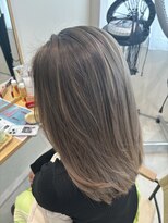 ファムバイアヴァンス(Femme by AVANCE.)&nbsp;20代/30代/ハイトーンカラー/ダブルカラー