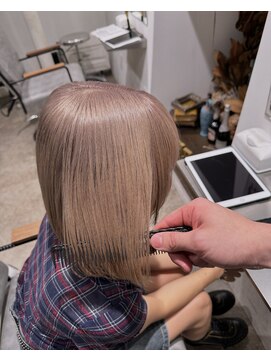 シェリ 天神(CHERIE) 福岡 ブリーチ ベージュ グレージュ ダブルカラー ハイライト