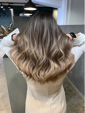 メリー オオサカ(Merly Osaka) 海外greige balayage
