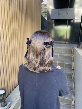 エレノア 梅田 大阪駅前第4ビル店(Eleanor) ミディアムハーフツインアレンジ