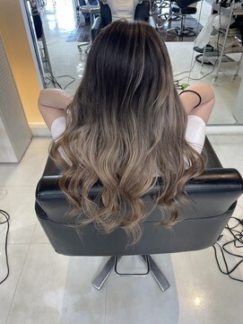 シャンプーボーイエイムス(SHAMPOO BOY aims) バレイヤージュ