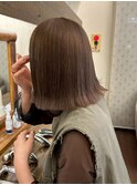 ブリーチカラー　ミルクティーベージュ　ボブ　福岡美容室