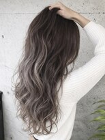 モルト 麻生(molt) グラデーションカラー