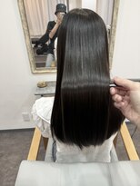 ウル(Uru)&nbsp;毎日乾かしただけでツヤツヤな縮毛矯正