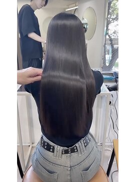 ムク 新宿(muc) 地毛風ストレート+premium水素カラーで艶美髪