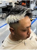 金メッシュホワイトハイライトツイストパーマジェットモヒカン
